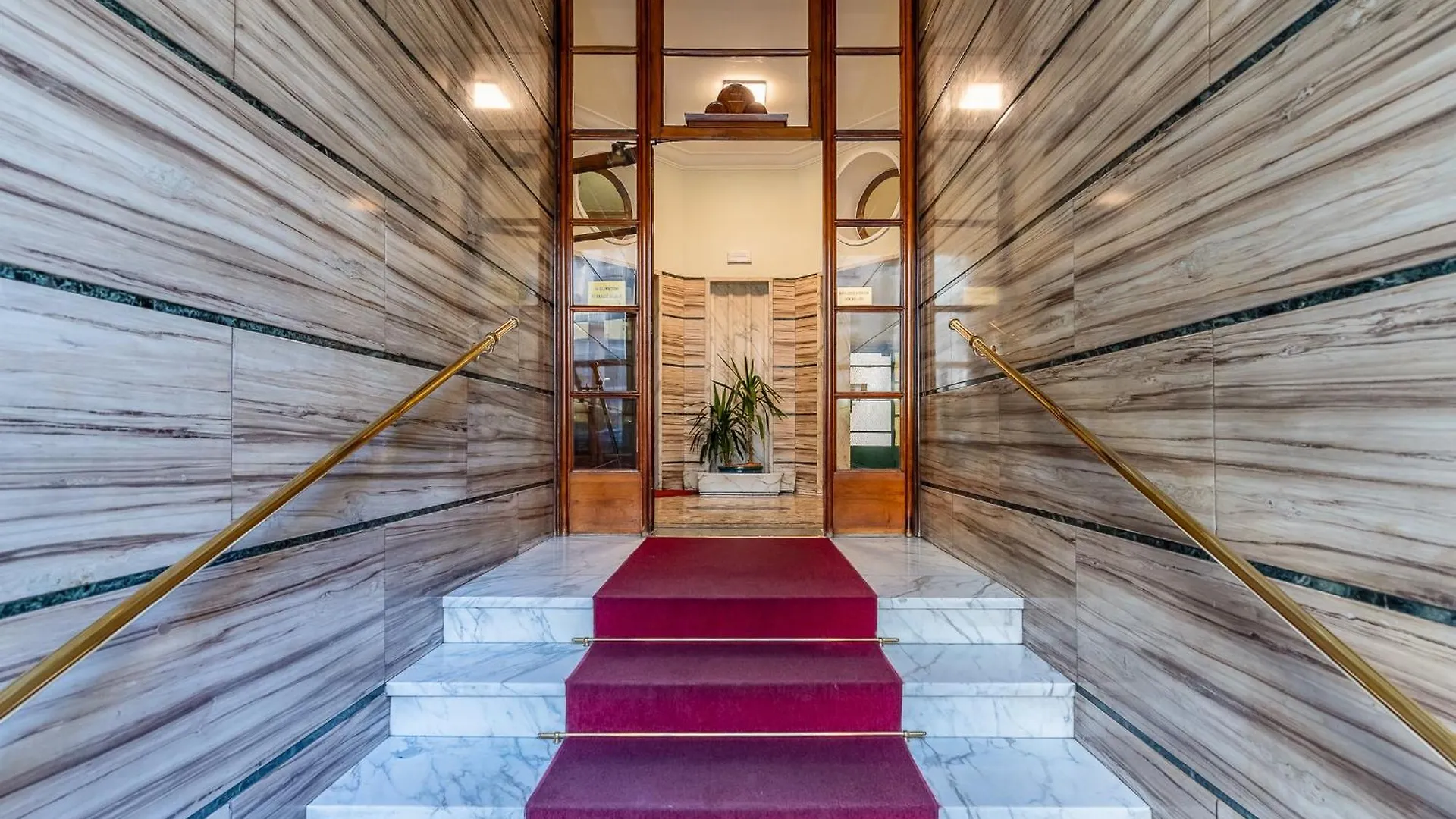 Carlotta Suite - Repubblica City Center By Innstay Milano Appartamento
